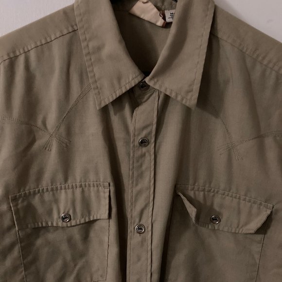 Quiksilver shirt - Picture 3 of 10